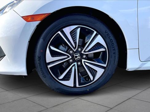 Used 2017 Honda Civic EX-L image 10