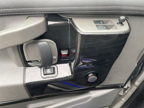 Used 2024 Chevrolet Express 2500 Extended w/ Driver Convenience Package image 20