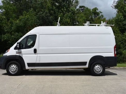 Used 2020 RAM ProMaster 2500 FWD image 3