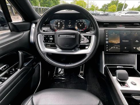 Used 2024 Land Rover Range Rover SE AWD/4WD image 5