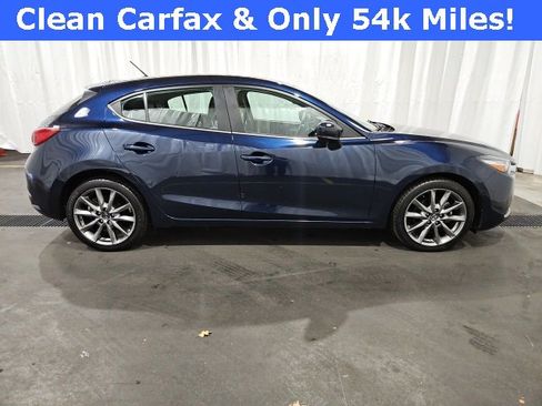 Used 2018 MAZDA MAZDA3 Touring image 2
