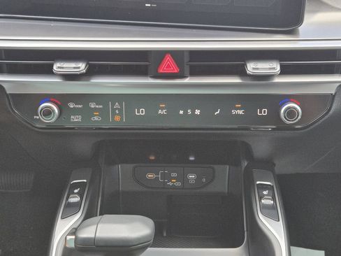 New 2026 Kia Sorento S FWD image 14