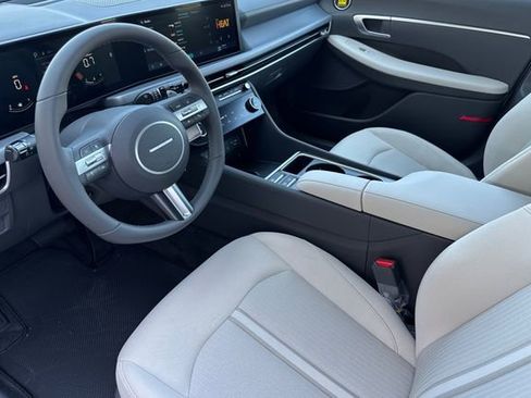 New 2026 Hyundai Sonata SEL FWD image 10