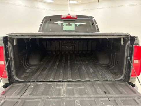 Used 2018 Chevrolet Colorado Z71 w/ Z71 Midnight Edition image 17