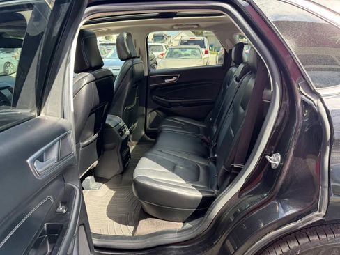 Used 2020 Ford Edge Titanium FWD image 12