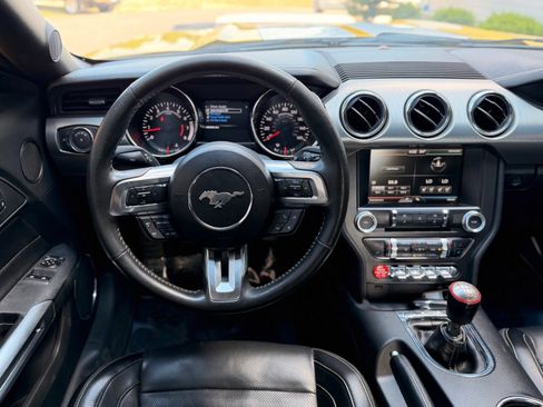 Used 2015 Ford Mustang GT Premium w/ Equipment Group 401A RWD image 41