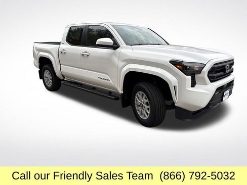 New 2025 Toyota Tacoma SR5 image 8