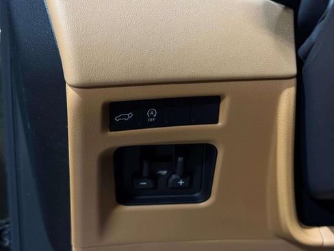 Used 2025 Lexus LX 600 4WD w/ Interior Upgrade Package image 20
