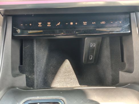 Used 2024 Jeep Wagoneer Launch Edition image 38