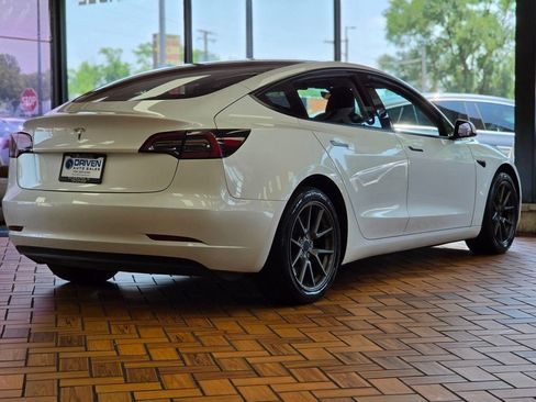 Used 2023 Tesla Model 3 Standard Range RWD image 9