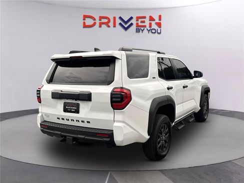 Used 2025 Toyota 4Runner SR5 RWD image 4
