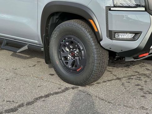 New 2026 Nissan Frontier PRO-4X w/ Pro-4x Convenience Package AWD/4WD image 7