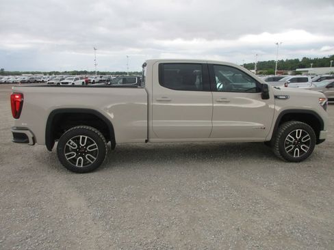 New 2026 GMC Sierra 1500 AT4 w/ AT4 Premium Package AWD/4WD image 3