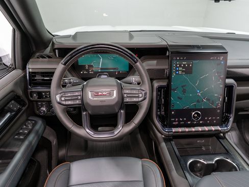 Used 2025 GMC Yukon AT4 w/ Premium Trailering Package image 12