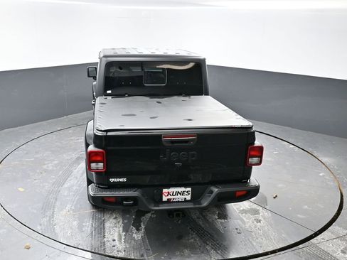 Used 2023 Jeep Gladiator Sport image 48