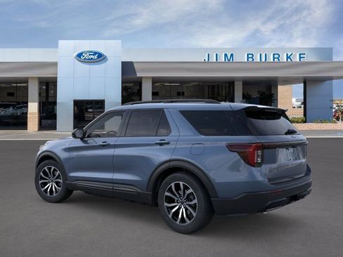 New 2026 Ford Explorer ST-Line RWD image 4