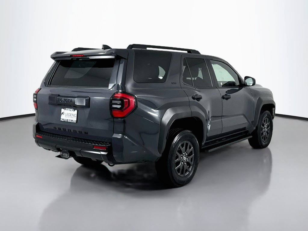 Used 2025 Toyota 4Runner SR5 AWD/4WD image 6
