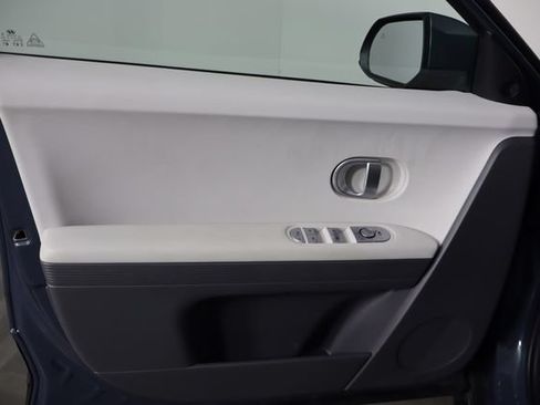 Used 2024 Hyundai Ioniq 5 SEL RWD image 18
