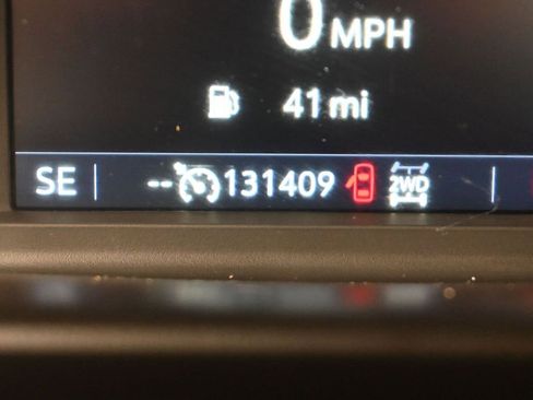 Used 2021 Chevrolet Silverado 1500 LT w/ Z71 Off-Road Package image 30