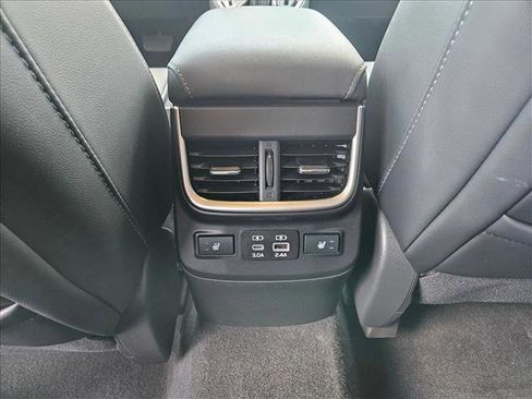 Used 2024 Subaru Outback Limited XT AWD/4WD image 18