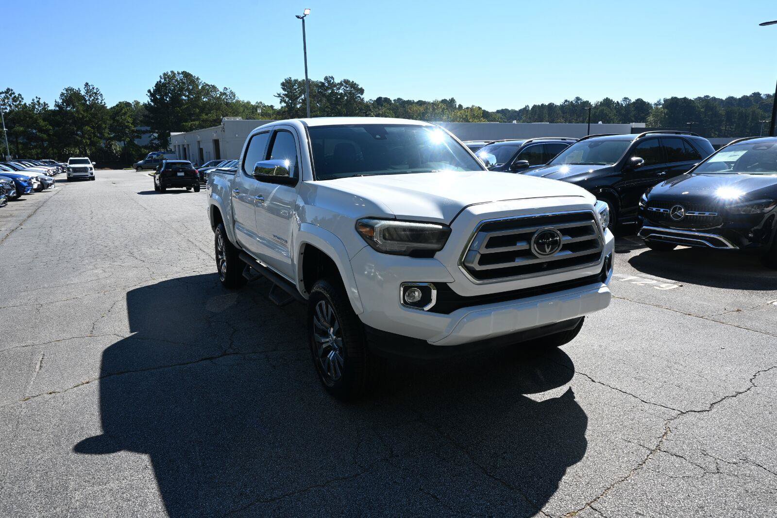 Used 2020 Toyota Tacoma Limited RWD image 23