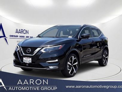 Used 2022 Nissan Rogue Sport SL w/ Premium Package