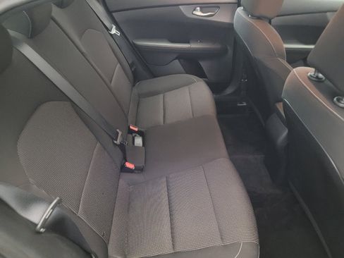 Used 2019 Kia Forte LXS image 19