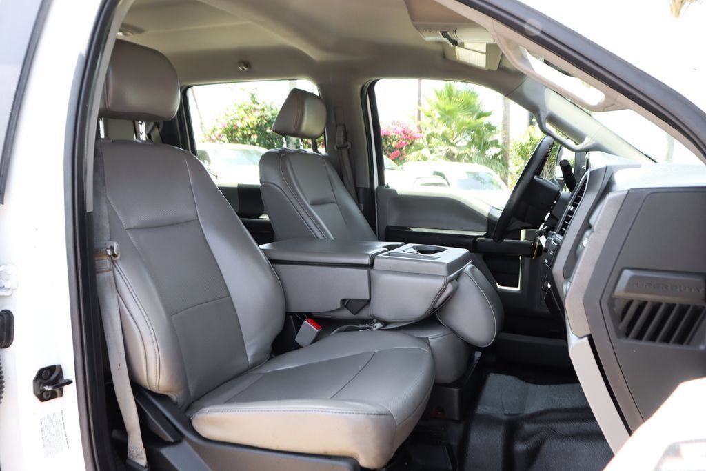 Used 2019 Ford F550 2WD Crew Cab Super Duty image 35
