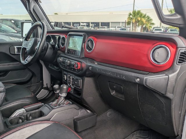 Used 2019 Jeep Wrangler Unlimited Rubicon AWD/4WD image 32