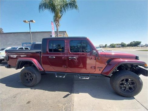 Used 2021 Jeep Gladiator Sport AWD/4WD image 4