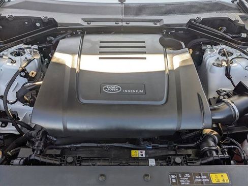 Used 2025 Land Rover Defender 110 S image 25