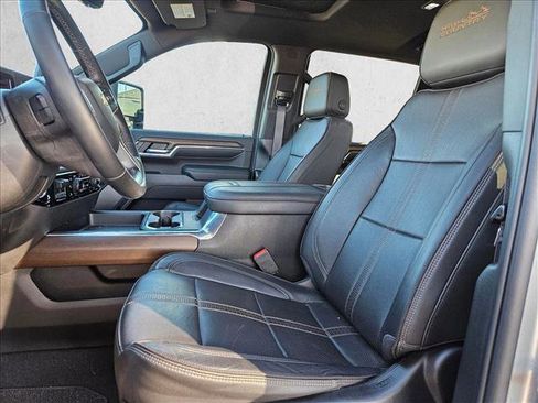 Used 2024 Chevrolet Silverado 2500 High Country w/ High Country Premium Package image 18