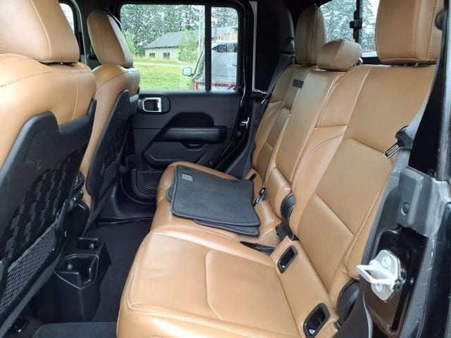 Used 2021 Jeep Gladiator Rubicon AWD/4WD image 15