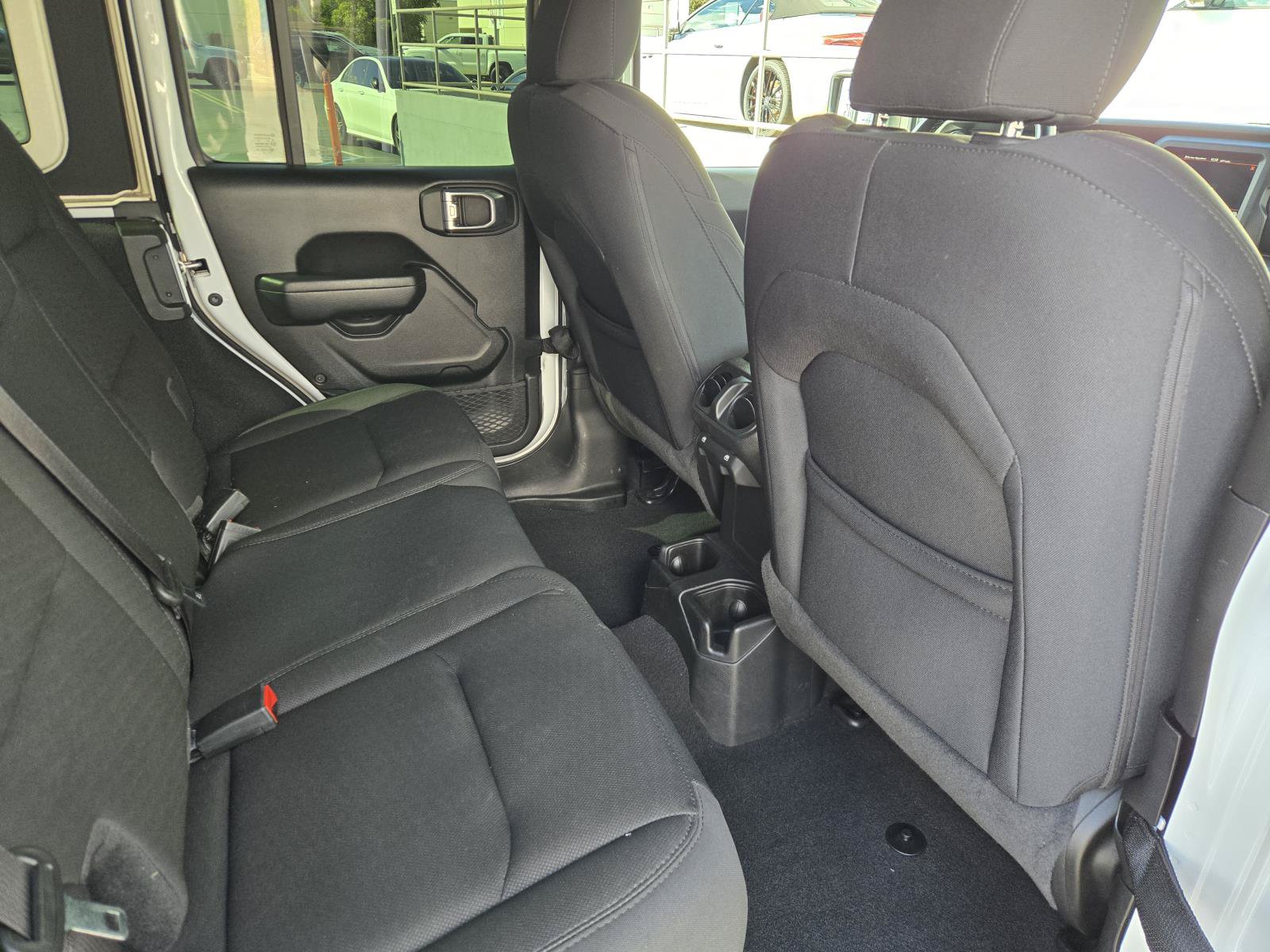 Used 2022 Jeep Wrangler Unlimited Sport AWD/4WD image 30