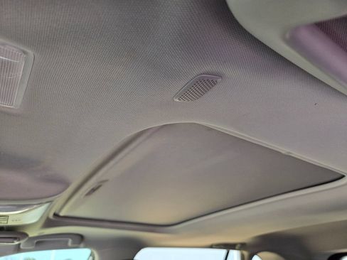 Used 2023 Toyota RAV4 XLE w/ Convenience Package FWD image 6