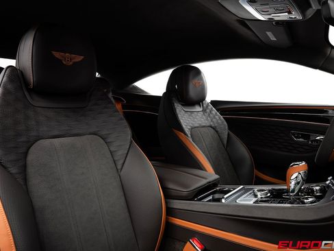 Used 2025 Bentley Continental GT Speed AWD/4WD image 32