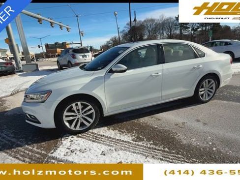 Used 2018 Volkswagen Passat 2.0T SE image 5