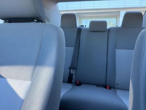 Used 2015 Toyota Corolla L image 15