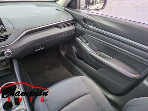 Used 2021 Nissan Altima 2.5 SV FWD image 19