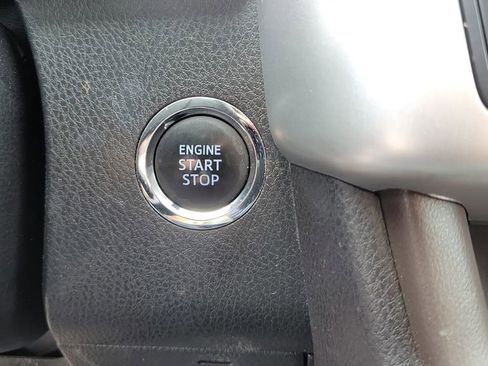 Used 2017 Toyota Highlander XLE image 27