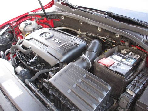 Used 2018 Volkswagen Golf Alltrack SE image 38