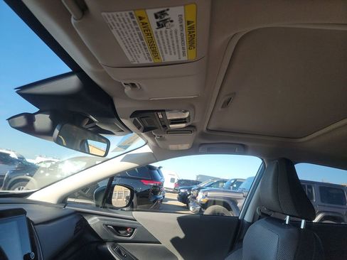 Used 2024 Subaru Crosstrek 2.0i Premium image 20