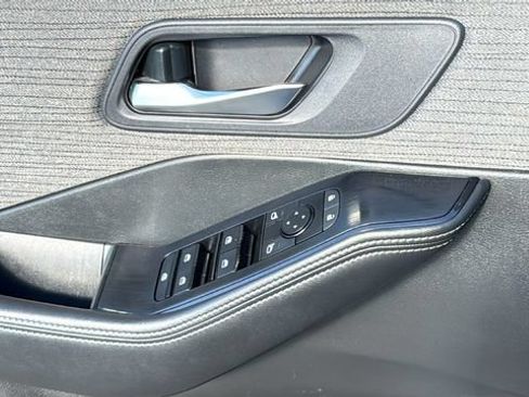 Certified 2023 Nissan Rogue SV AWD/4WD image 22