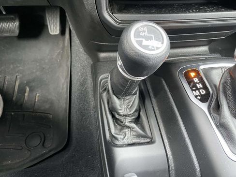 Used 2021 Jeep Wrangler Unlimited Sport S image 43