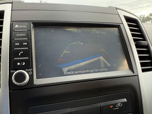 Used 2019 Nissan Frontier S image 32