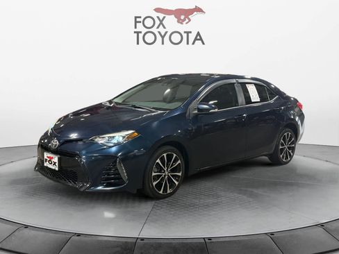 Used 2017 Toyota Corolla SE FWD image 1