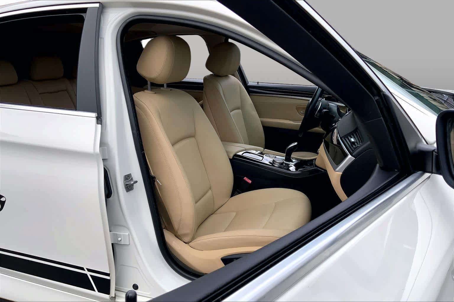 Used 2016 BMW 528i Sedan RWD image 9