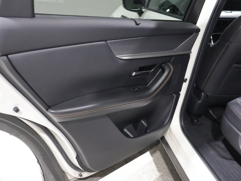 Used 2024 MAZDA CX-90 Plug-In Hybrid w/ Premium Plus AWD/4WD image 19