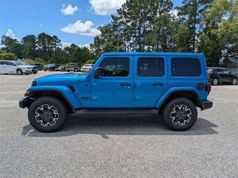 New 2025 Jeep Wrangler Sahara image 40