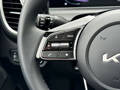 New 2026 Kia Seltos S FWD image 30